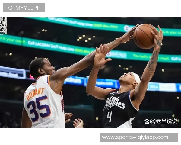 布克三节高效表现斩获24分7助攻正负值22助球队取得领先 布克三节高效表现斩获24分7助攻正负值22助球队取得领先