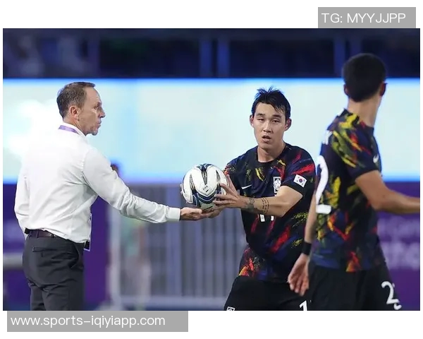 久尔杰维奇团队全运会观战寻宝为U20亚洲杯备战添新动力 久尔杰维奇团队全运会观战寻宝为U20亚洲杯备战添新动力